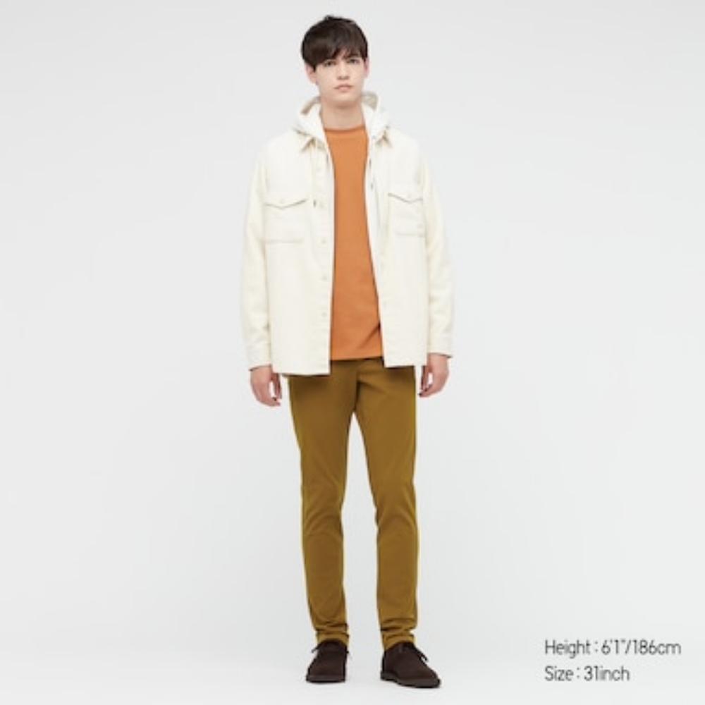 SOLD Uniqlo Skinny Fit 2 Way Stretch Chino Pants